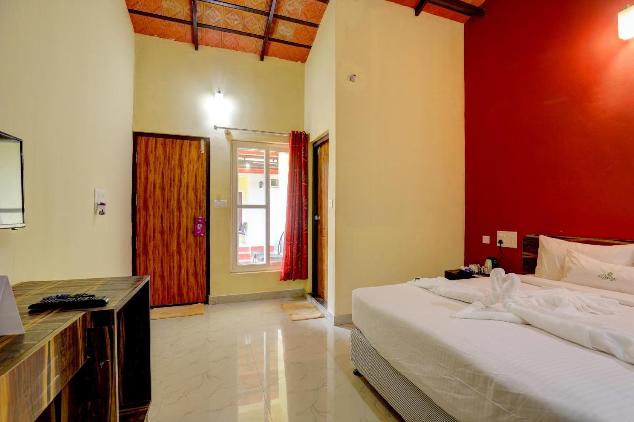 Ezzenza Areca Resort マディケーリ エクステリア 写真