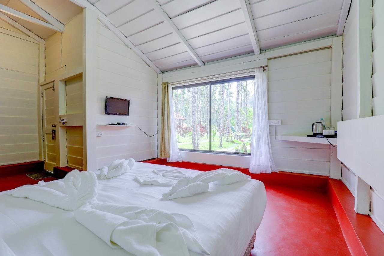 Ezzenza Areca Resort マディケーリ エクステリア 写真