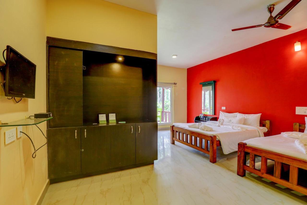 Ezzenza Areca Resort マディケーリ エクステリア 写真
