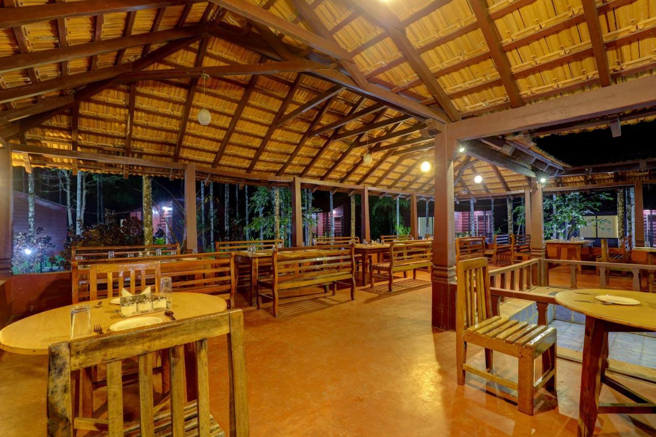 Ezzenza Areca Resort マディケーリ エクステリア 写真