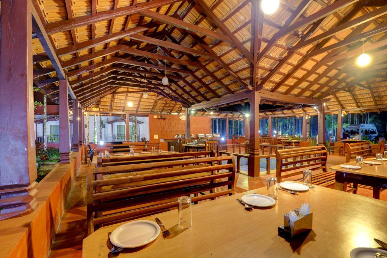 Ezzenza Areca Resort マディケーリ エクステリア 写真